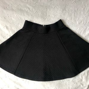 H&M Black Miniskirt